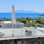 Mylithos Aparthotel Monolithos