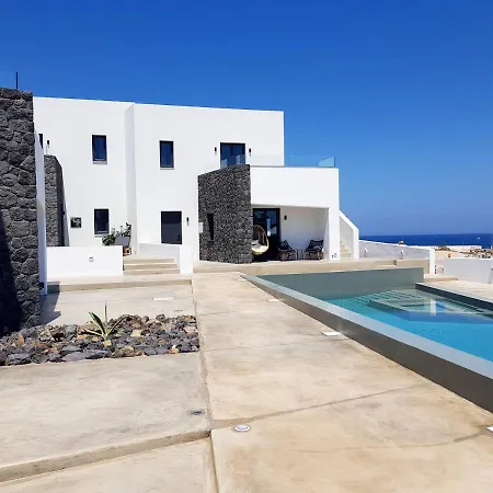 Aparthotel Mylithos Monolithos (Santorini)