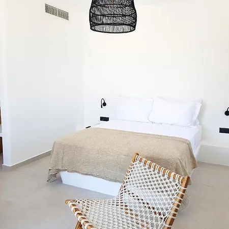 Aparthotel Mylithos Monolithos (Santorini)
