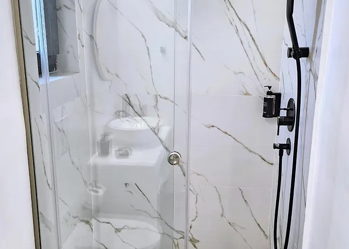 Mylithos מונוליתוס