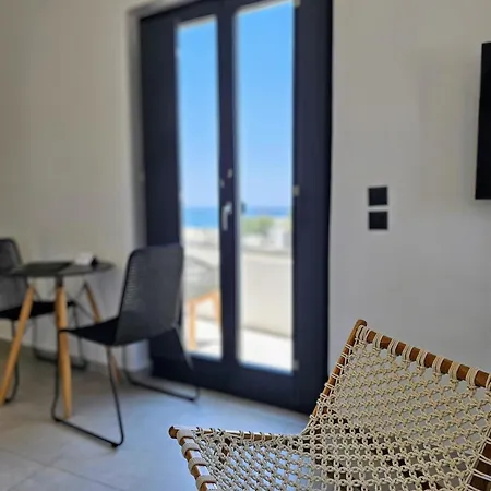 Mylithos Aparthotel Monolithos
