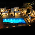 Apart-hotel Mylithos 4*