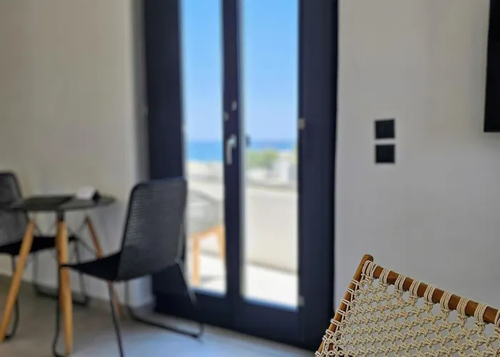 Mylithos Apartahotel Monolithos