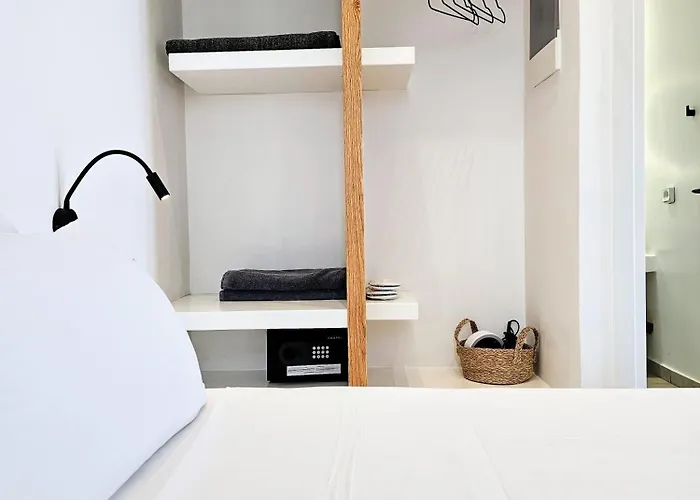 Mylithos مونوليثوس