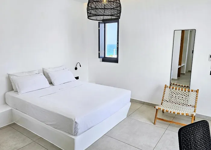 شقة فندقية Mylithos 4*